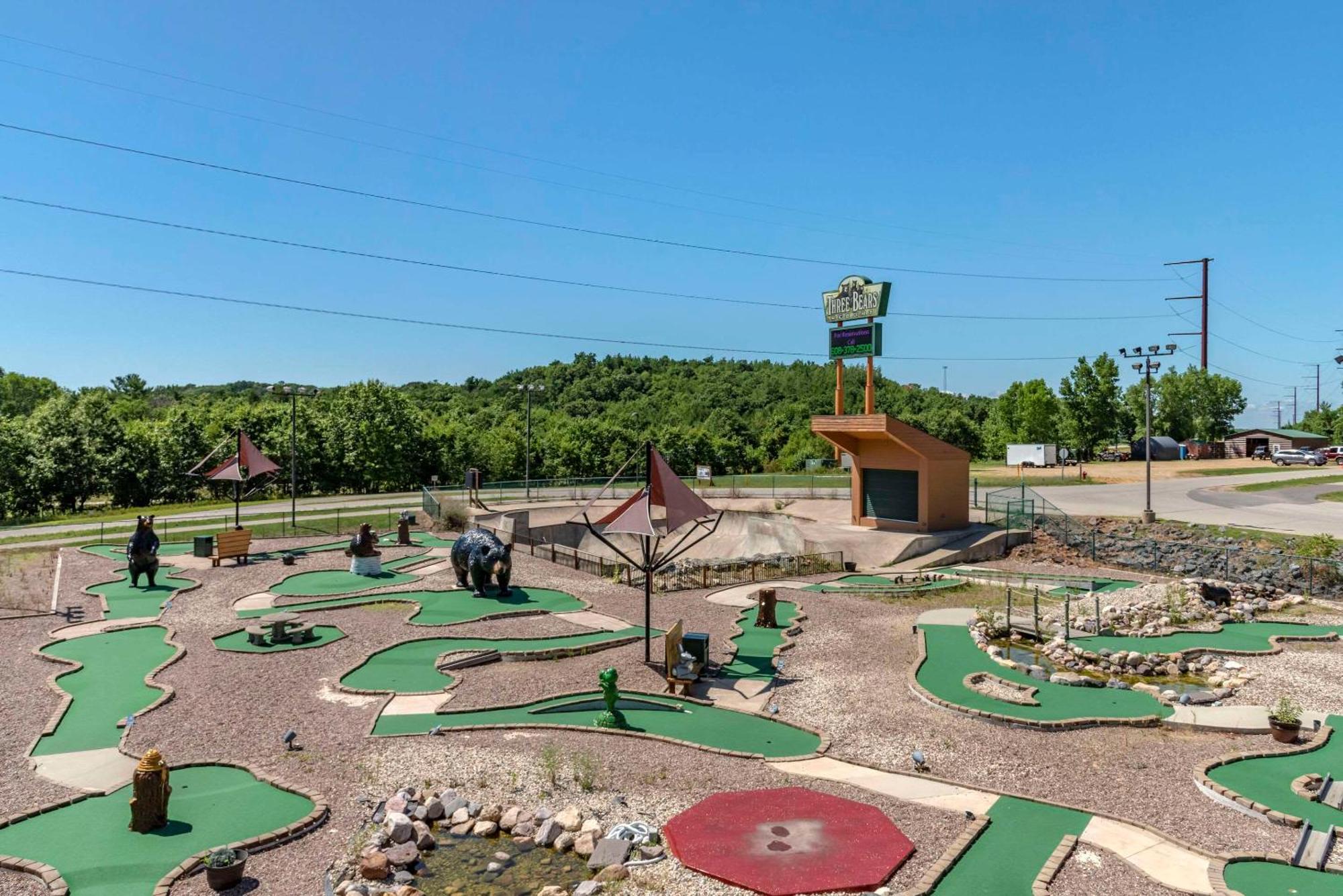 Three Bears Resort Waterpark Near Tomah Ascend Collection Warrens Exterior photo