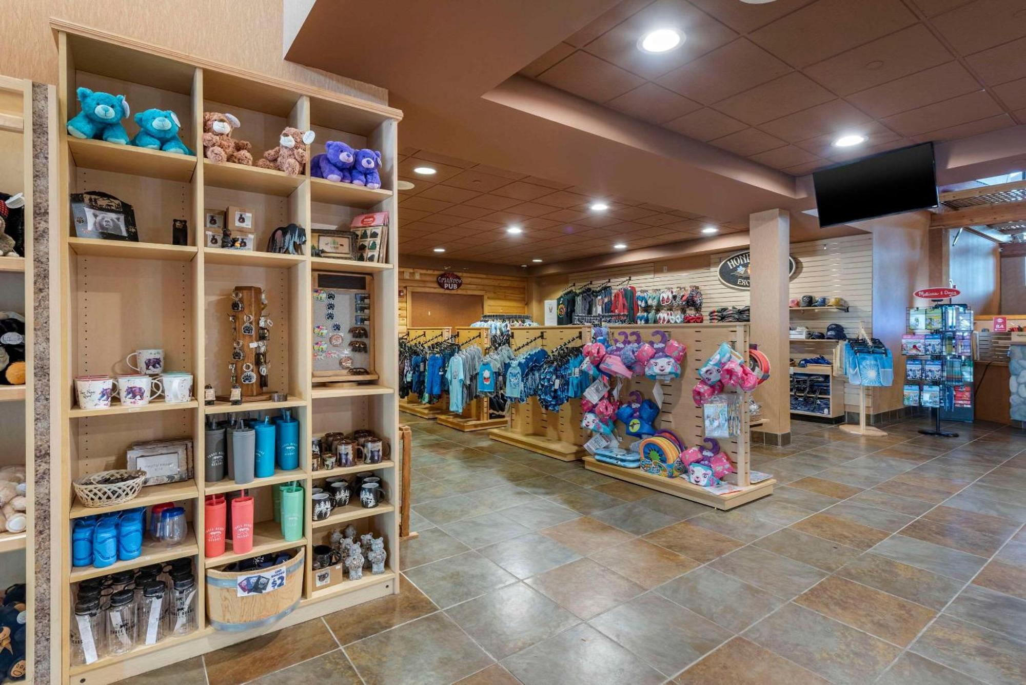 Three Bears Resort Waterpark Near Tomah Ascend Collection Warrens Exterior photo